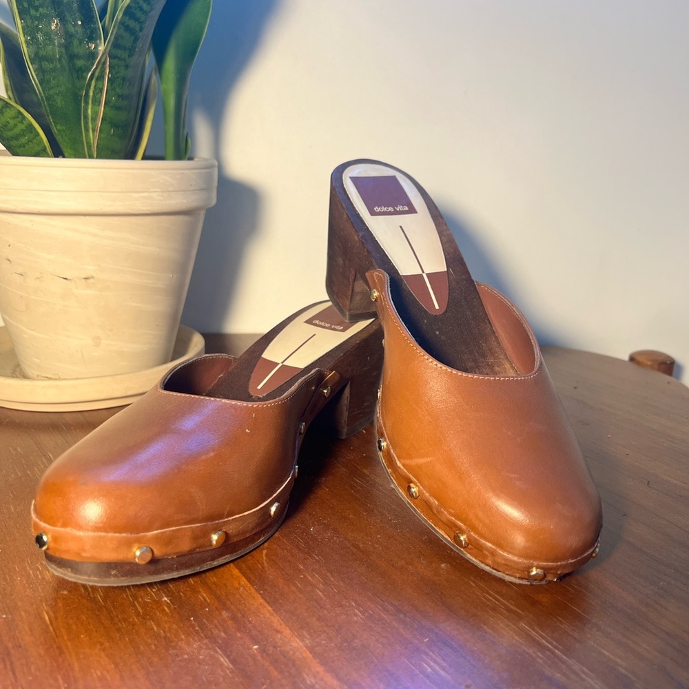 Dolce Vita Tan Leather Camyn Mules